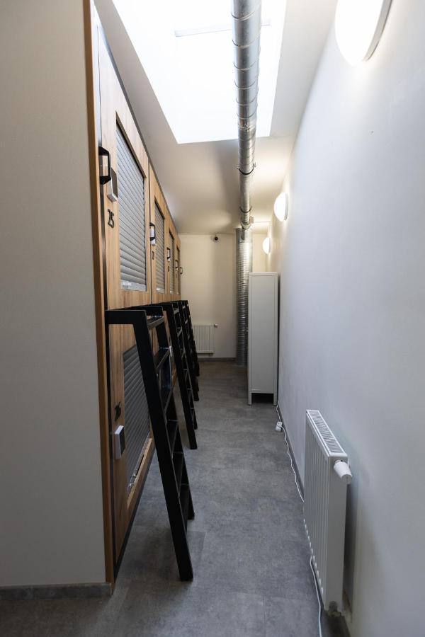 Capsule Hostel Andel Centre Spirit Прага Екстериор снимка