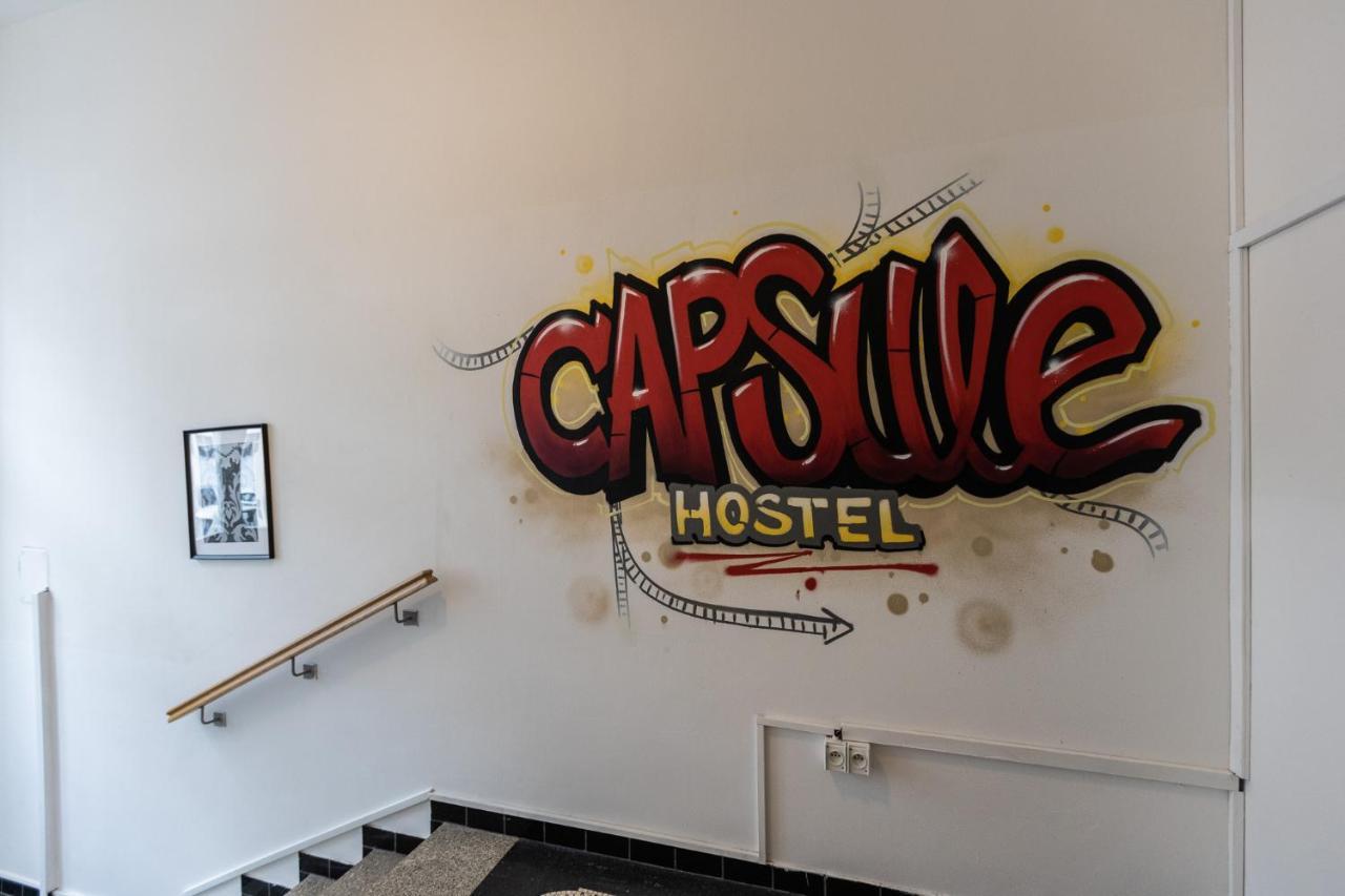 Capsule Hostel Andel Centre Spirit Прага Екстериор снимка